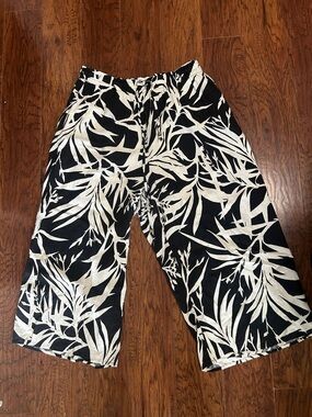 Rachel Zoe Black and White Tropical-Print Linen Blend Plus Size 2x Crop Pants